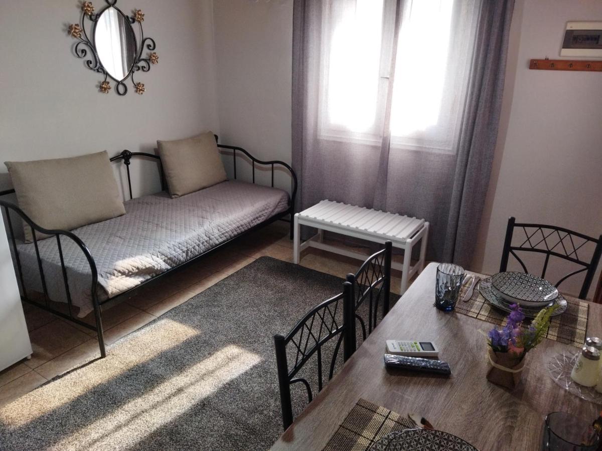 Christina'S House Apartment Alepou Bagian luar foto